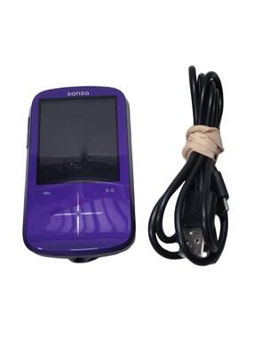 SanDisk Sansa Fuze + Digital LCD FM 8 GB MP3 Media Player *NEEDS NEW BATTERY*